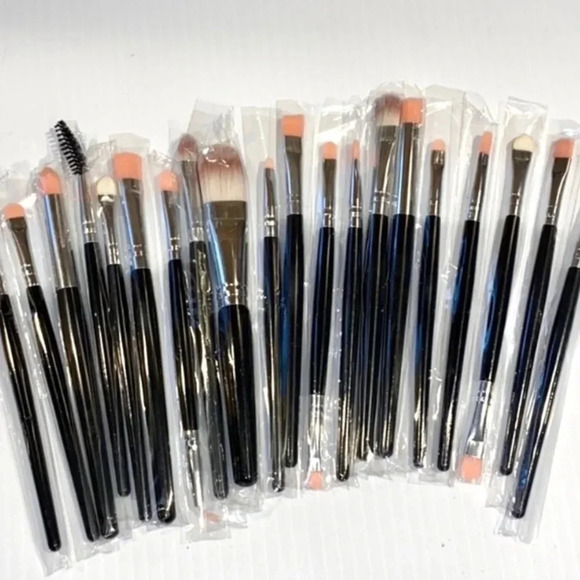 MOVING SALE GIRLS WOMENS BOYS CLOTHING JEWELRY - Picture 12 of 13